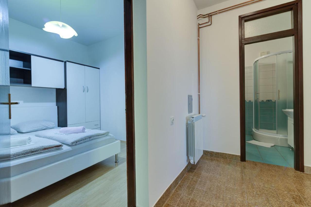 Apartments Zora Senj  Extérieur photo