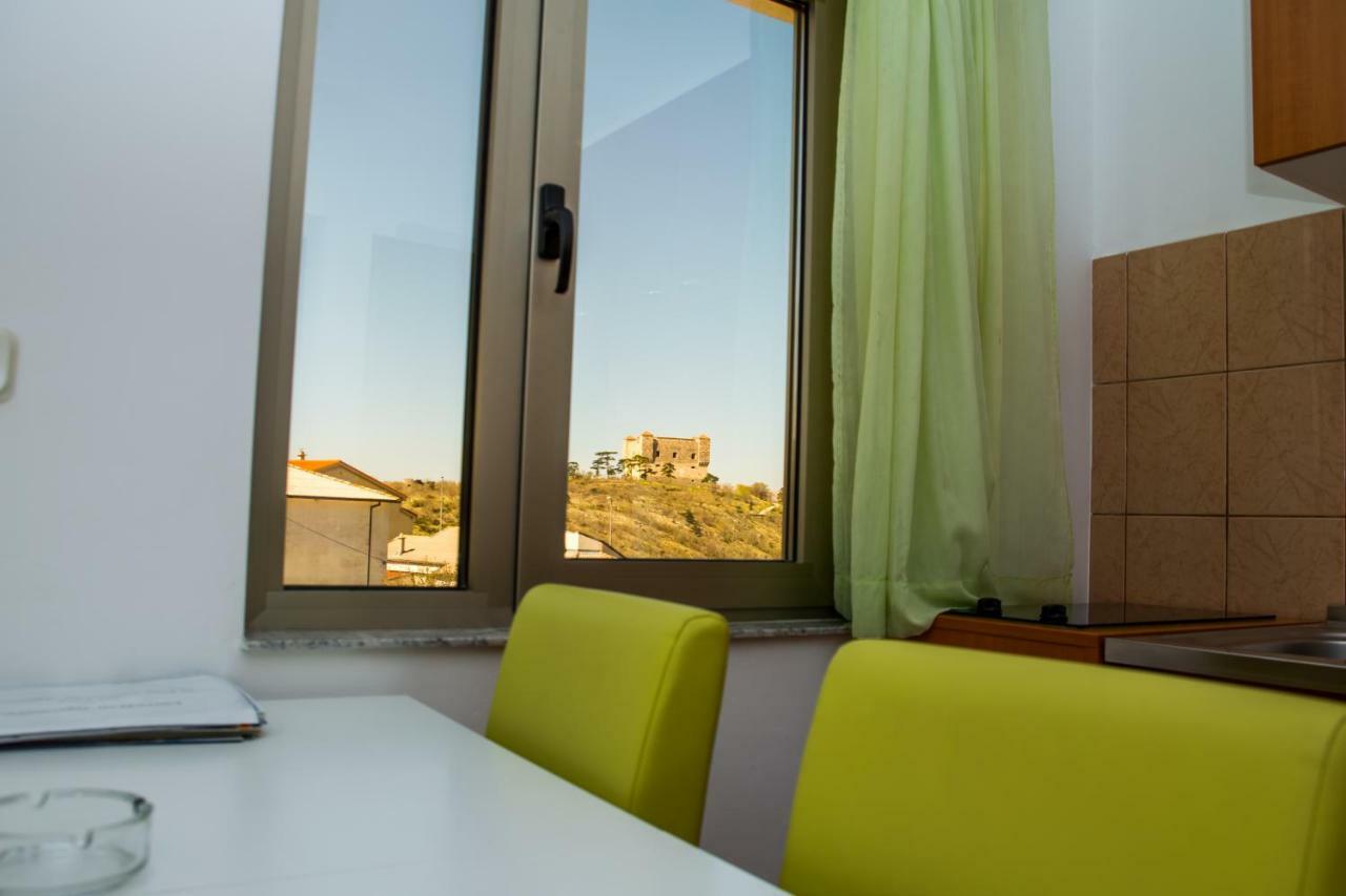 Apartments Zora Senj  Extérieur photo