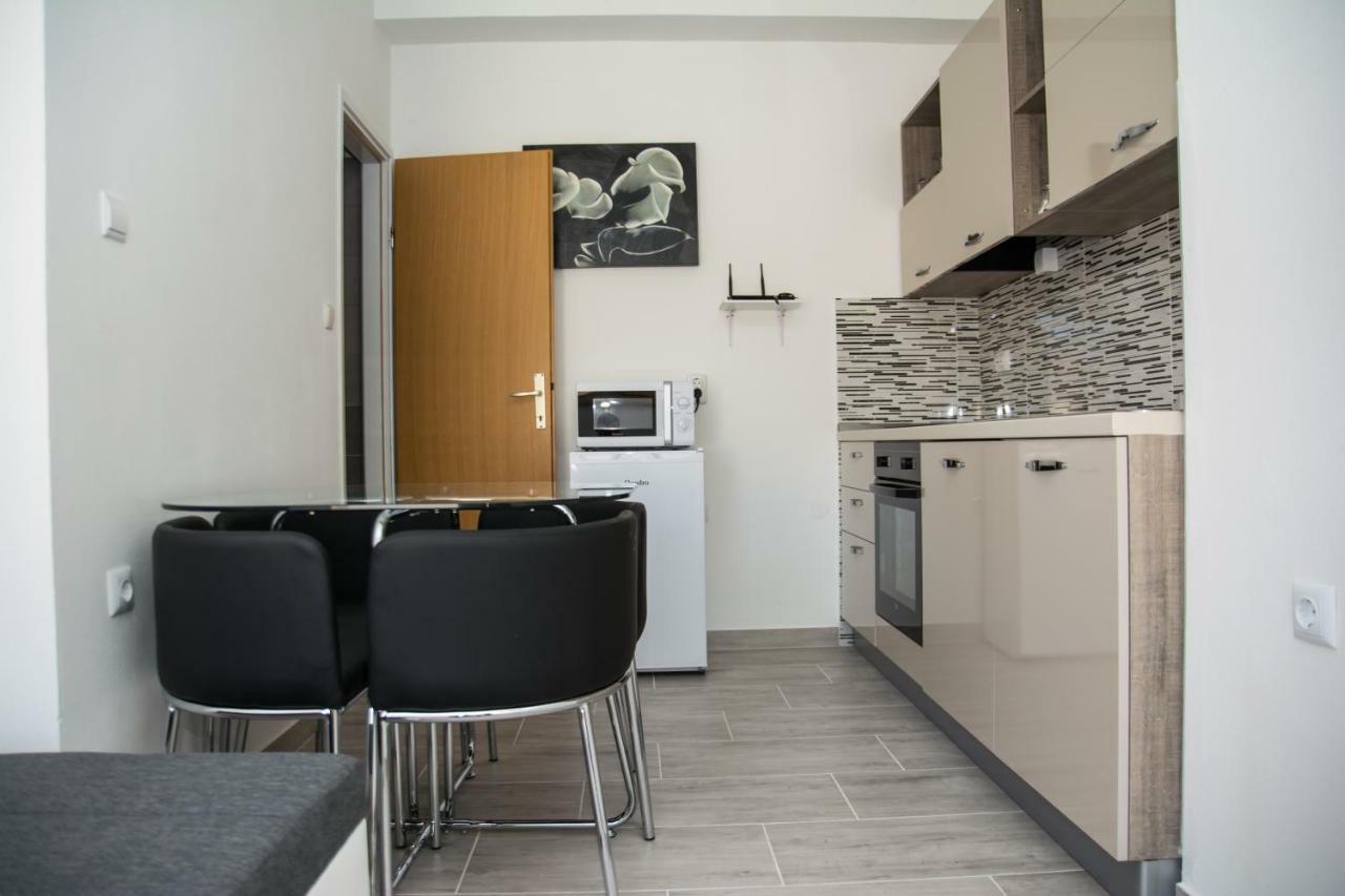 Apartments Zora Senj  Extérieur photo