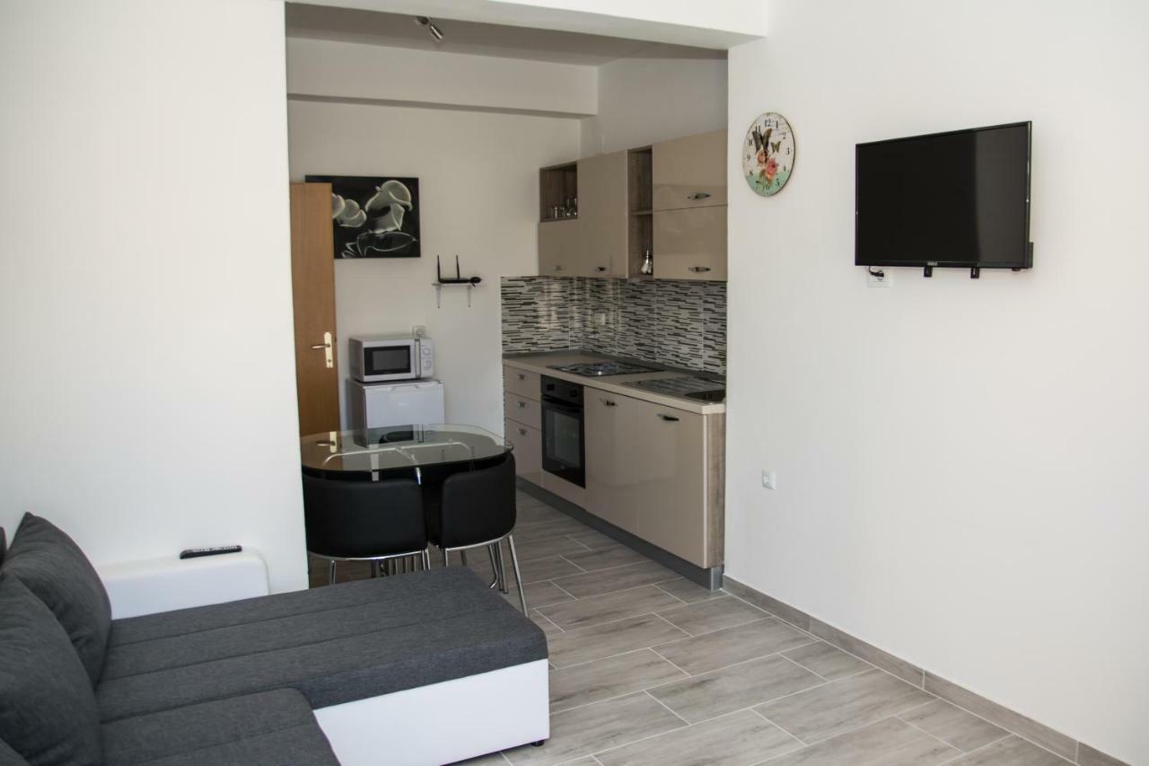 Apartments Zora Senj  Extérieur photo